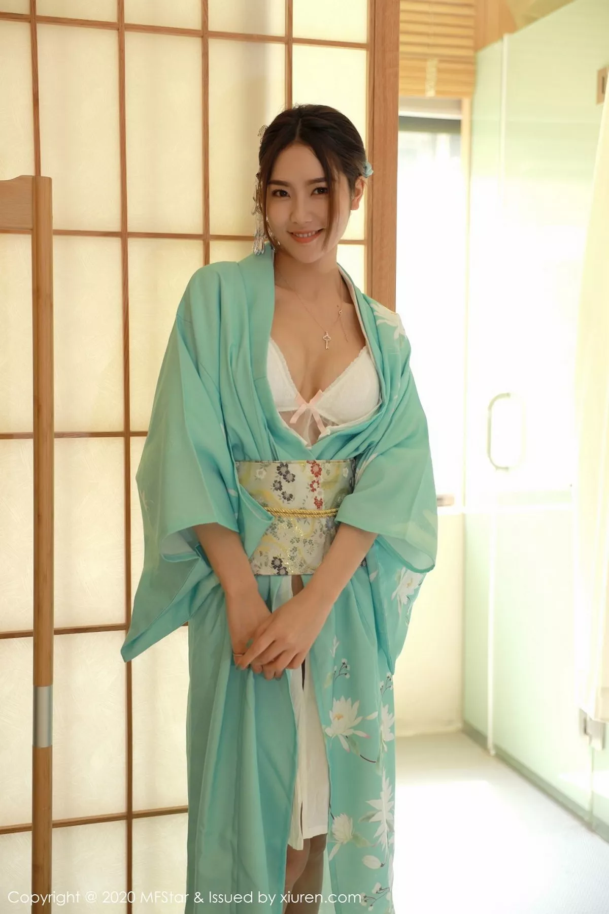 方子萱写真