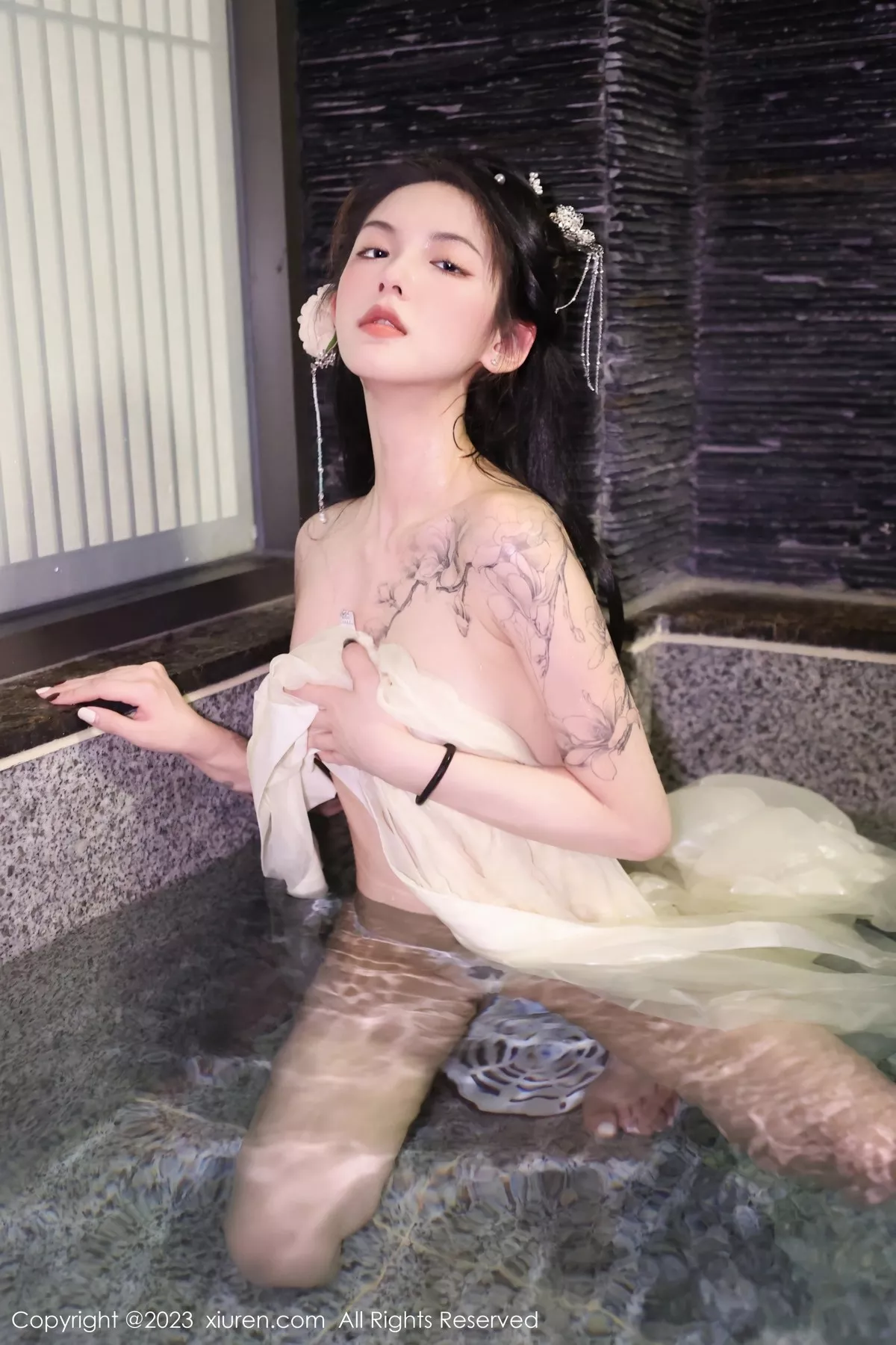 乔一一写真