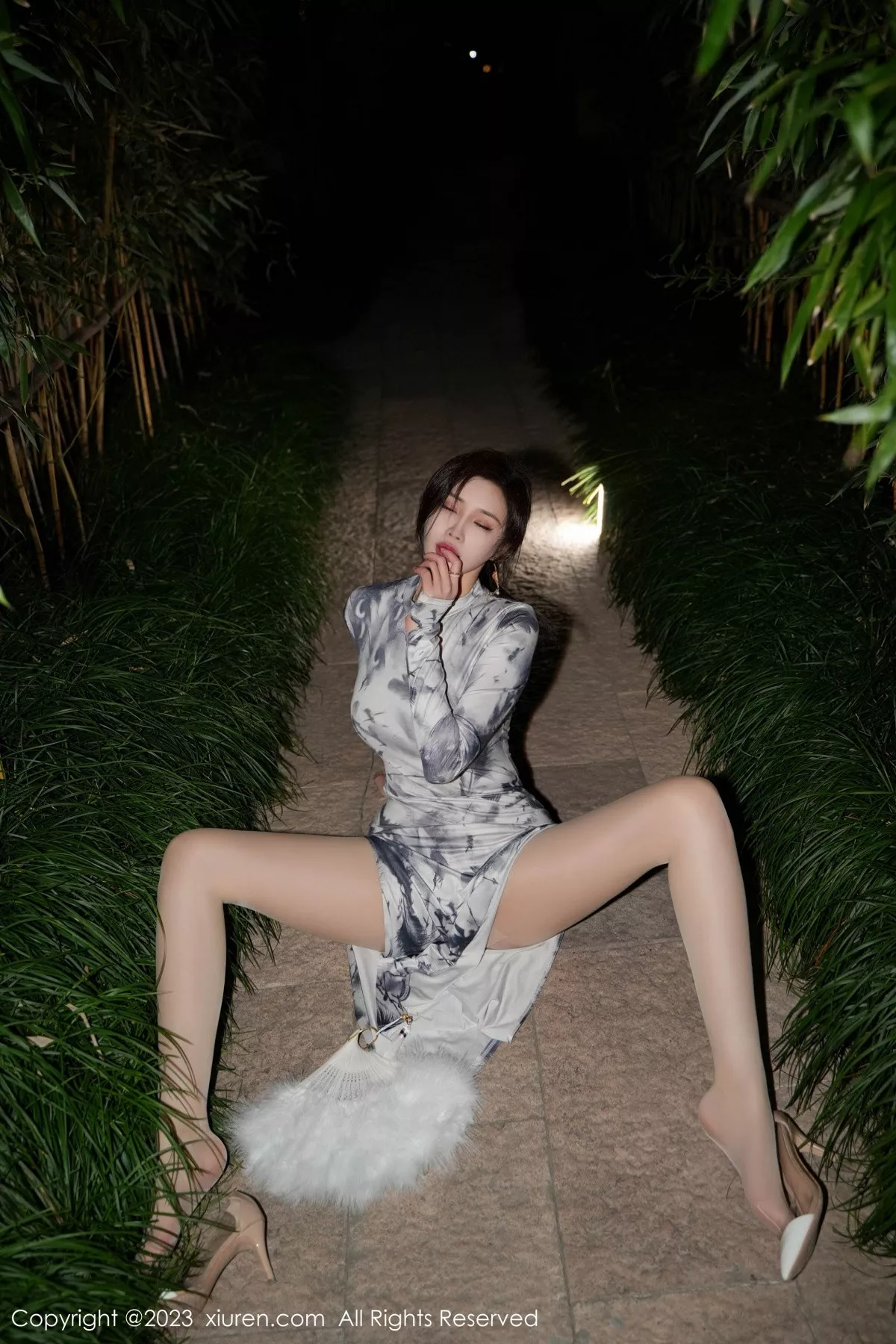 周妍希写真